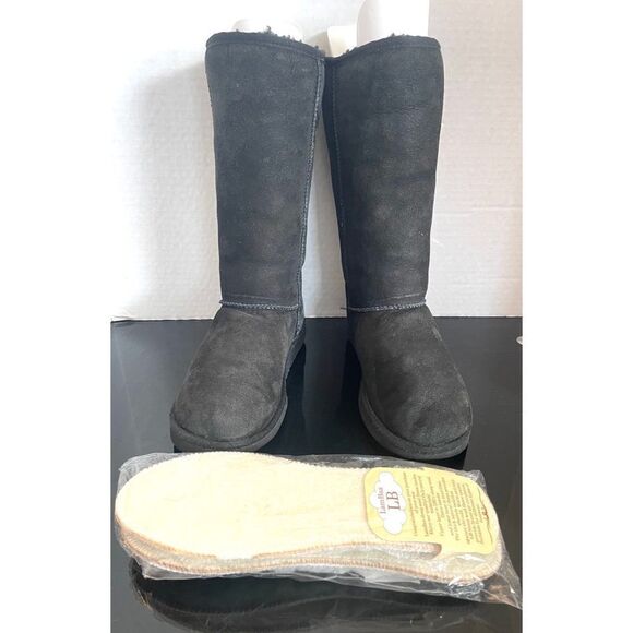 UGG Classic Tall II Boot Black Women’s Size 7 NEW INSOLES Rubber Outsole. - Picture 1 of 9